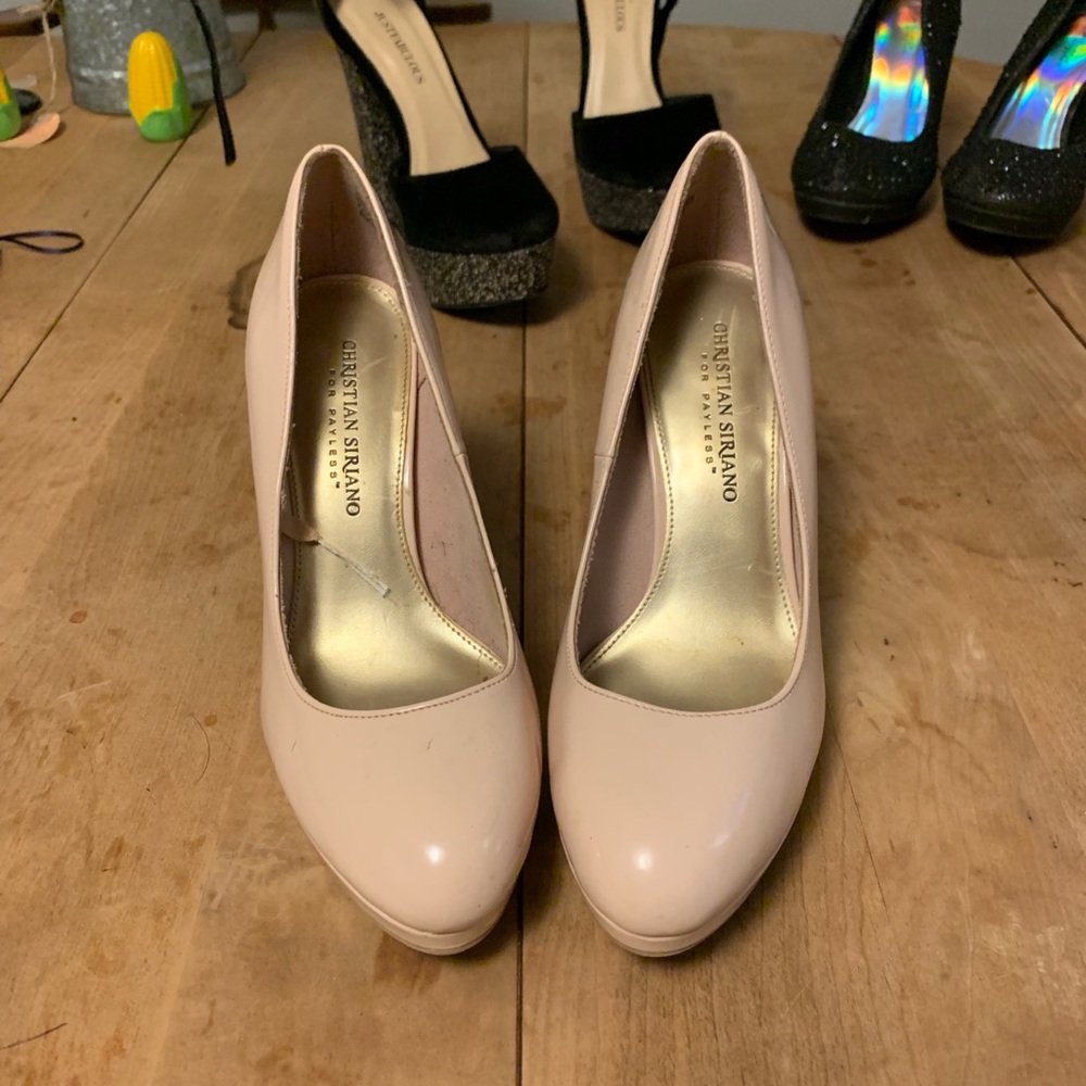 Shoes - Picture 2 of 3